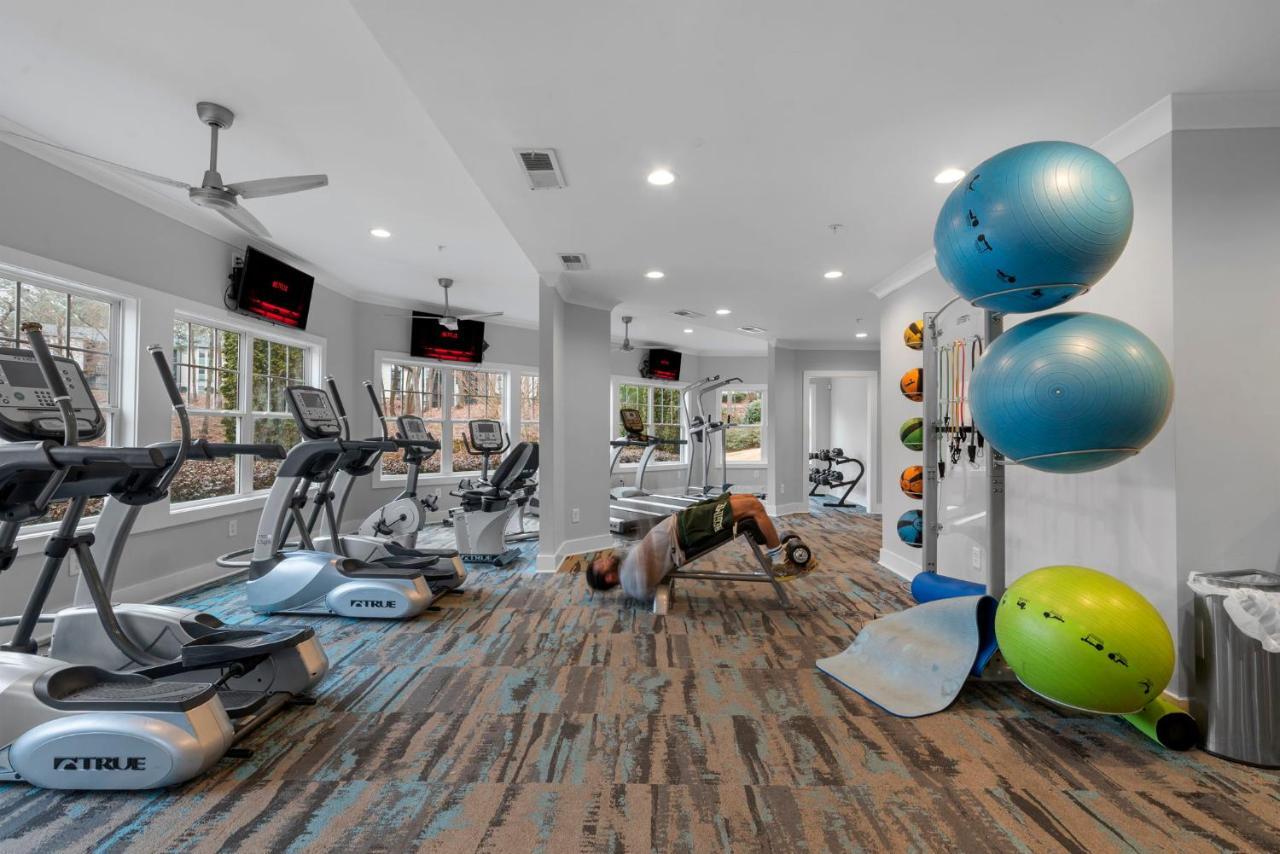 Truist Park Comfort Stays แอตแลนตา ภายนอก รูปภาพ